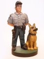 policininkas-ir-suo